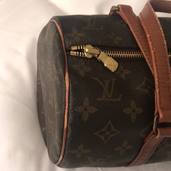 LV papillon 26 with a lot of life.   💼 - Picture 5 of 5